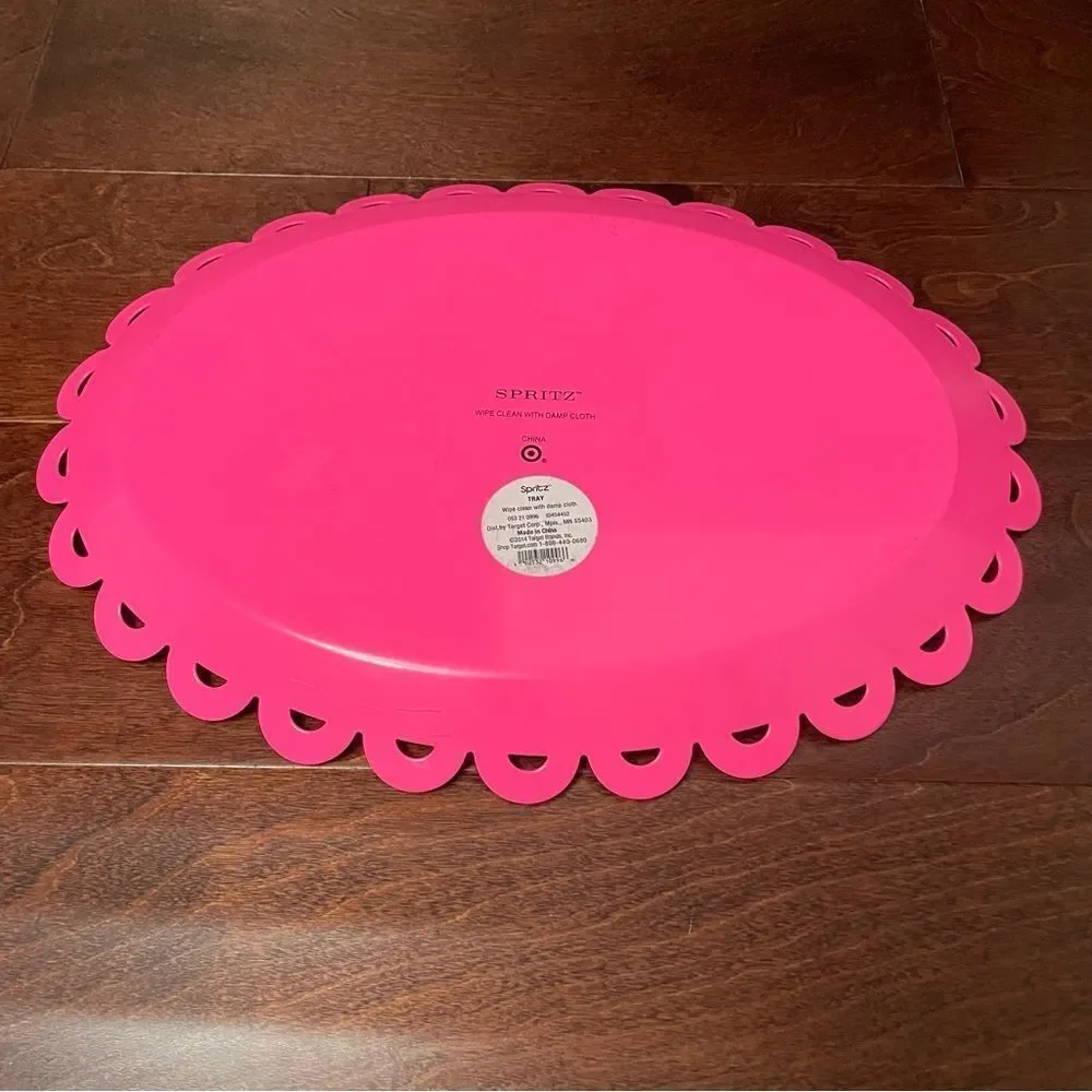 Spritz Bright Pink Doily Scalloped Serving or Vanity Tray